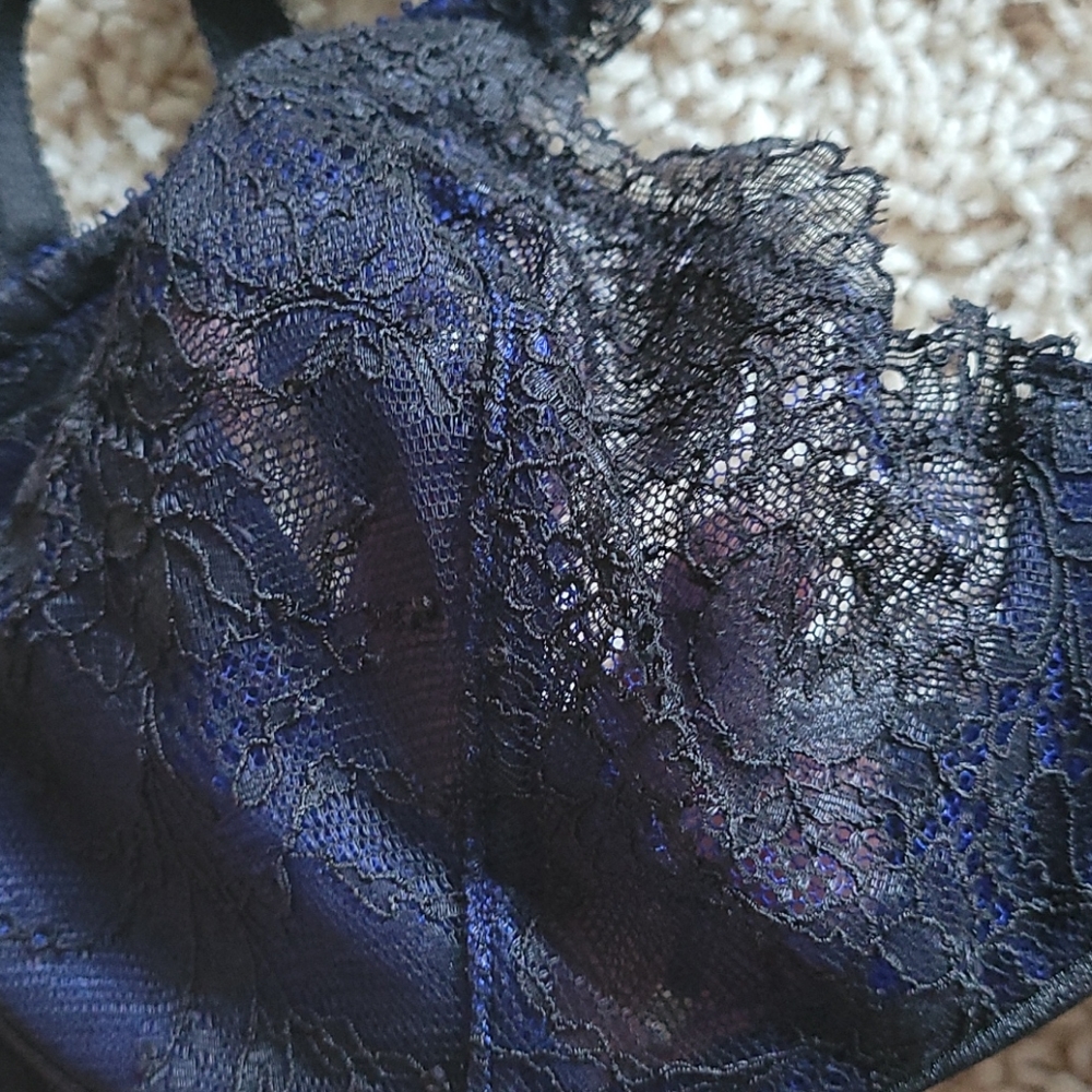 NWOT VS unlined demi bra 34B - Picture 3 of 7